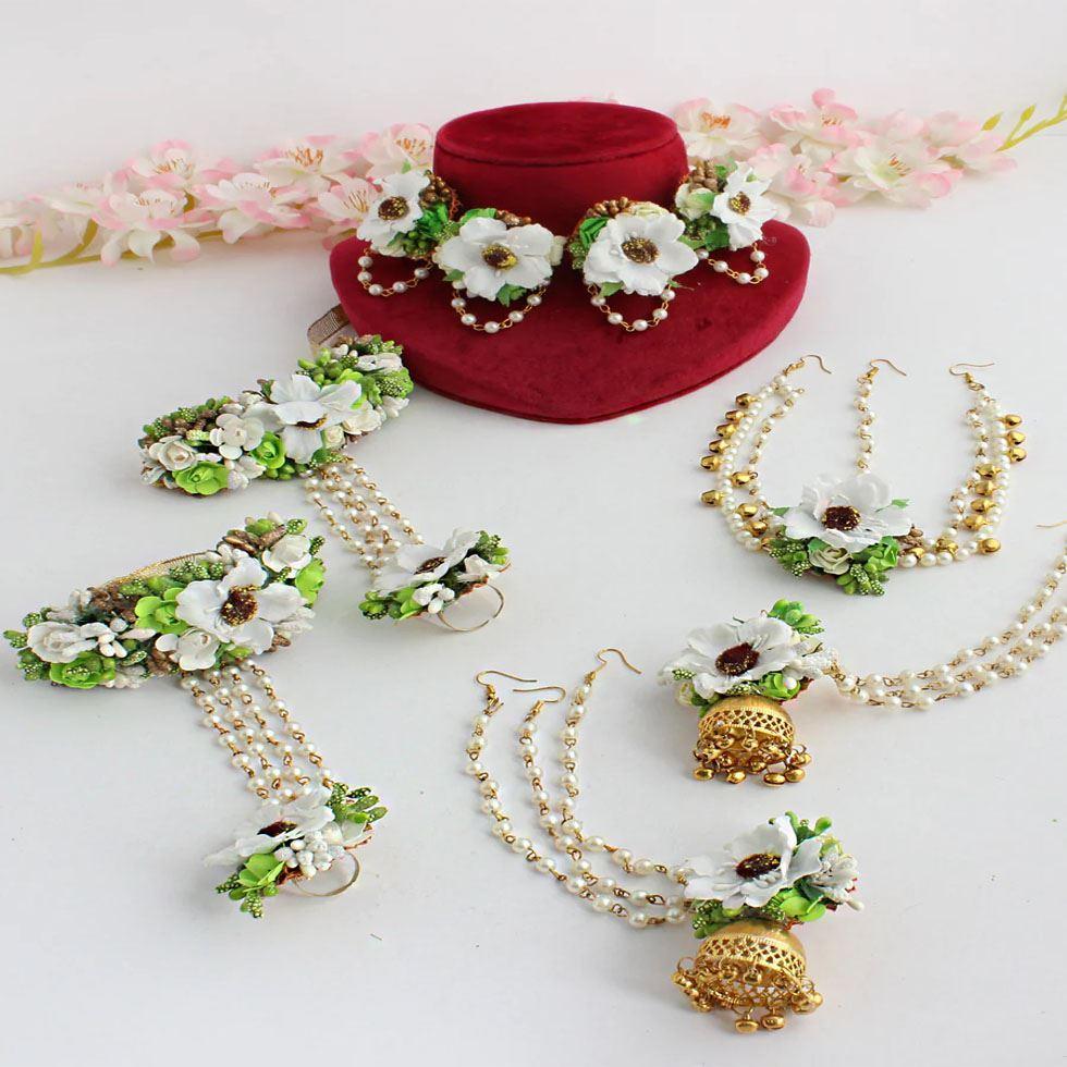 Indian Flower Jewelry Image