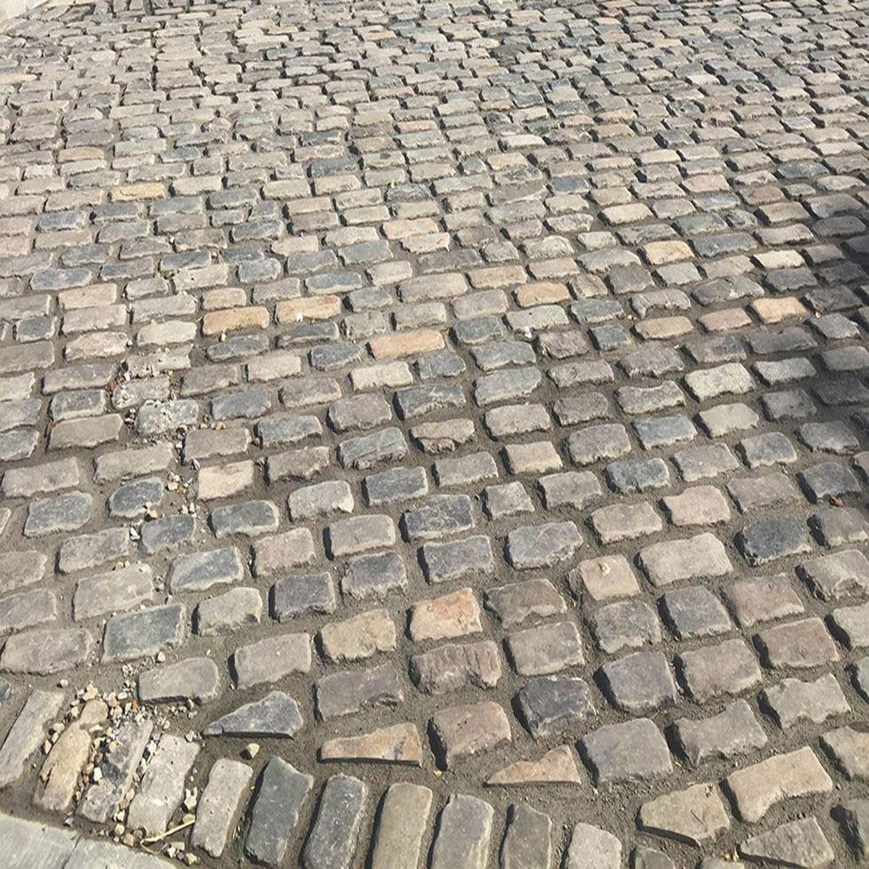 Laying Cobble Stone Image