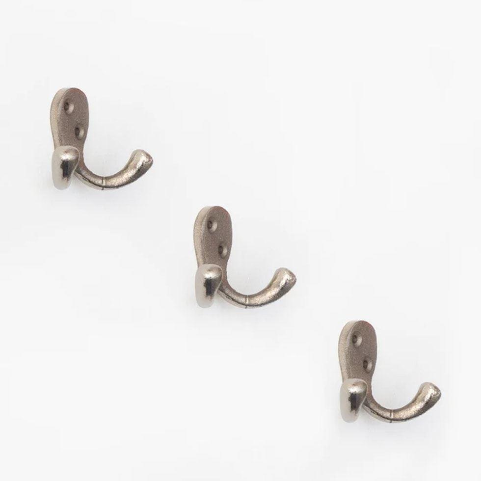 Metal Silver Hooks  Image