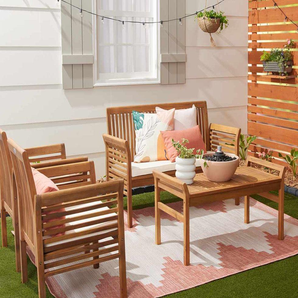 Outdoor Lounge Furniture Image