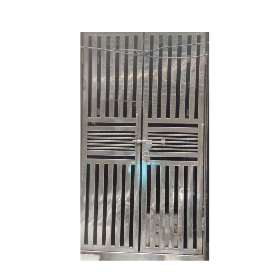 Vertical Steel Door Image