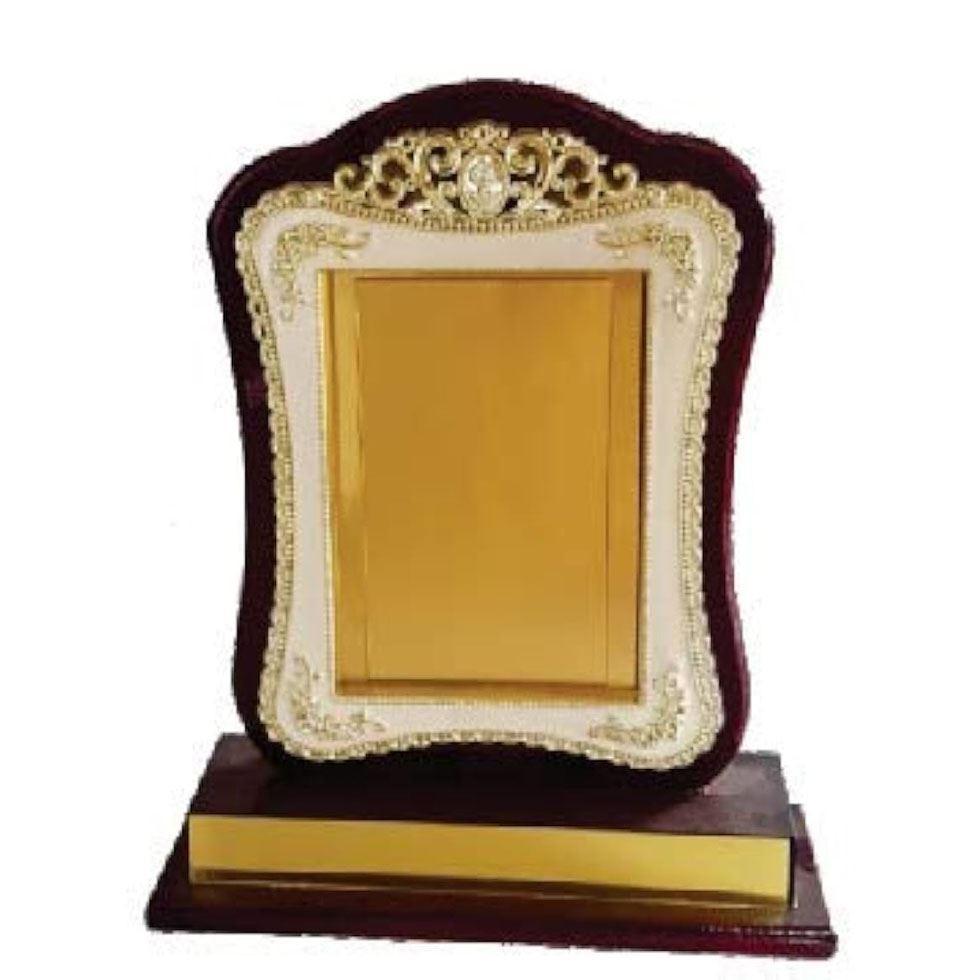 Wooden Foil Trophy Image