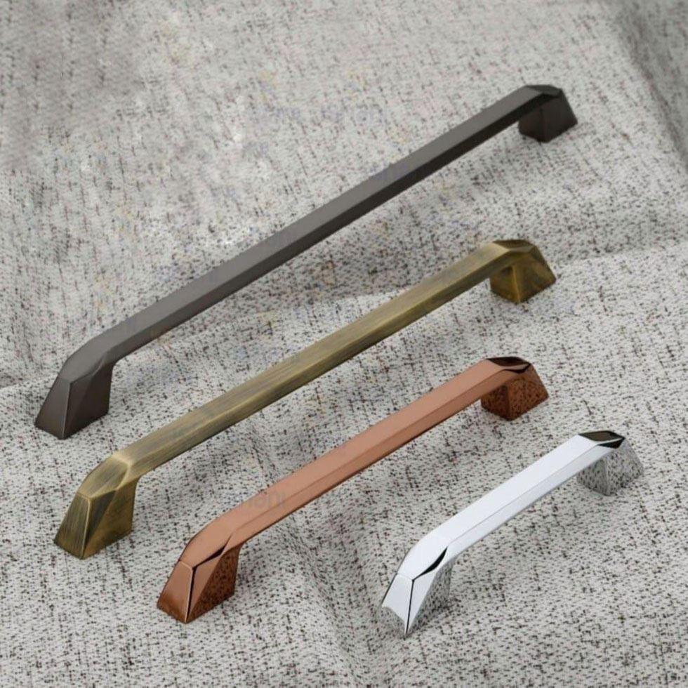 Zinc Alloy Door Handles Image